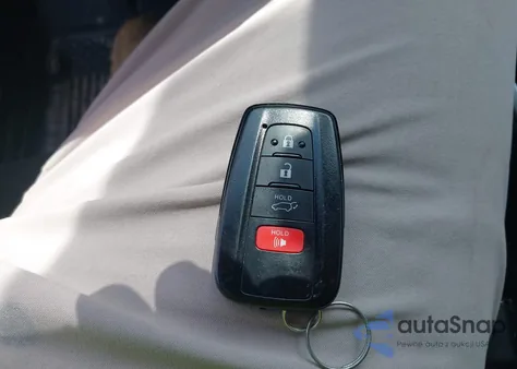 2023 Toyota Highlander Le z USA, uszkodzony, nr VIN 5TDKDRAH5PS510969